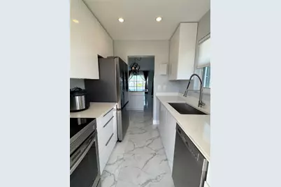 2701 Golf Boulevard #2017, Pompano Beach, FL 33064 - Photo 10