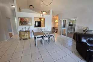 10061 NW 2nd St, Plantation, FL 33324 - Photo 8