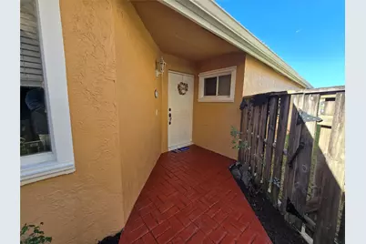 10061 NW 2nd Street, Plantation, FL 33324 - Photo 6
