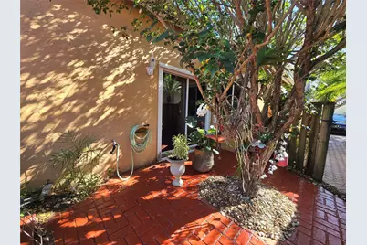 10061 NW 2nd Street, Plantation, FL 33324 - Photo 28