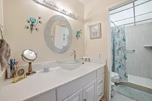 9754 N Belfort Cir, Fort Lauderdale, FL 33321 - Photo 10