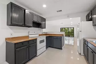 8797 NW 35th St, Coral Springs, FL 33065 - Photo 12