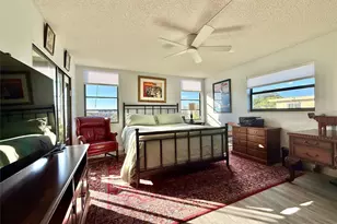 2112 S Cypress Bend Dr, Pompano Beach, FL 33069 - Photo 12