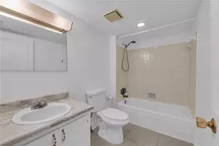 10762 La Placida Dr, Coral Springs, FL 33065 - Photo 12