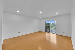 10762 La Placida Dr, Coral Springs, FL 33065 - Photo 2