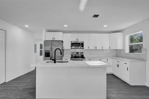 6092 NW 24th Ct, Margate, FL 33063 - Photo 2