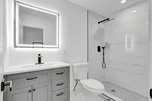 5840 SW 14th St, Plantation, FL 33317 - Photo 16