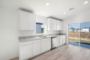 8436 100th Ct, Vero Beach, FL 32967 - Photo 16