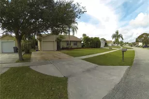 9138 Bedford Dr, Boca Raton, FL 33434 - Photo 1