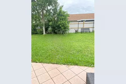 9138 Bedford Drive, Boca Raton, FL 33434 - Photo 18