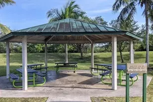 11000 Middle Golf Ct, Tamarac, FL 33321 - Photo 28