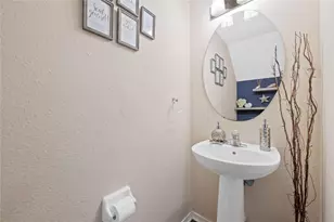 11000 Middle Golf Ct, Tamarac, FL 33321 - Photo 12