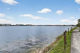 117 Lake Emerald Dr, Fort Lauderdale, FL 33309 - Photo 16