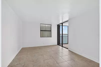 117 Lake Emerald Drive #408, Oakland Park, FL 33309 - Photo 22