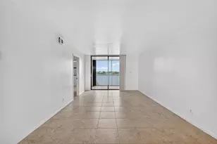 117 Lake Emerald Dr, Oakland Park, FL 33309 - Photo 16