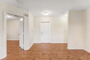 8466 NW 40th St, Coral Springs, FL 33065 - Photo 10