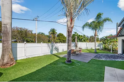 2601 NE 8th Court, Pompano Beach, FL 33062 - Photo 8