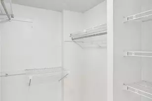 9440 Poinciana Pl, Davie, FL 33324 - Photo 10