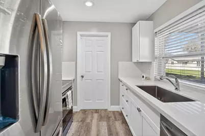 8845 NW 14th Street, Plantation, FL 33322 - Photo 14