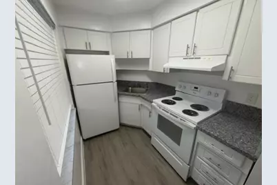 707 NE 10th Street #3, Hallandale Beach, FL 33009 - Photo 2