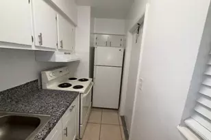 119 NE 5th St, Pompano Beach, FL 33060 - Photo 2