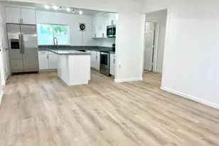 801 NE 36th St, Oakland Park, FL 33334 - Photo 22