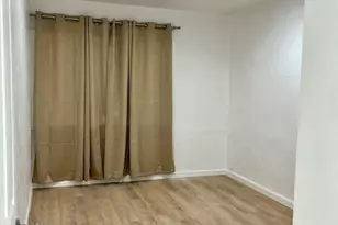 801 NE 36th St, Oakland Park, FL 33334 - Photo 14