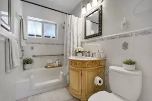 180 SW 9th Ct, Pompano Beach, FL 33060 - Photo 6