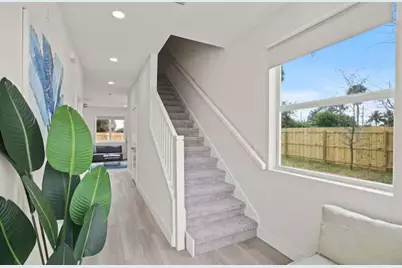 1547 W 26th Court, Riviera Beach, FL 33404 - Photo 2