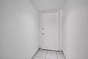 12500 SW 6th St, Hollywood, FL 33027 - Photo 6