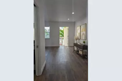815 Middle River Drive #215, Fort Lauderdale, FL 33304 - Photo 8