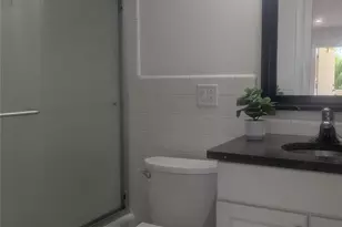 815 Middle River Dr, Fort Lauderdale, FL 33304 - Photo 12