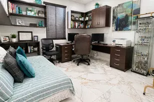 1041 NE 208th St, Miami, FL 33179 - Photo 10
