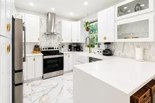 1041 NE 208th St, Miami, FL 33179 - Photo 2