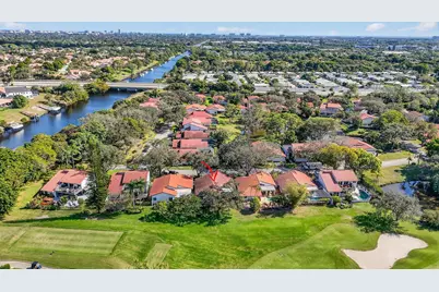 661 Deer Creek Hollows Circle, Deerfield Beach, FL 33442 - Photo 42