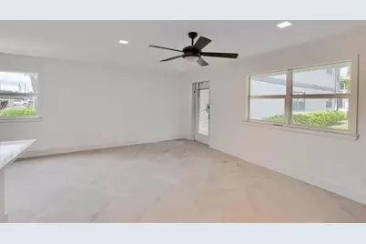 195 Flanders #195, Delray Beach, FL 33484 - Photo 4