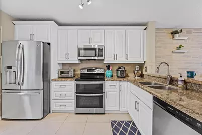 20815 NW 2nd Street #20815, Pembroke Pines, FL 33029 - Photo 6