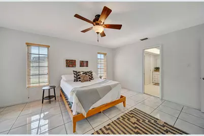 1251 SW 67th Avenue, Plantation, FL 33317 - Photo 18