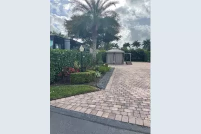 483 S Cortez Drive Circle, Margate, FL 33068 - Photo 4