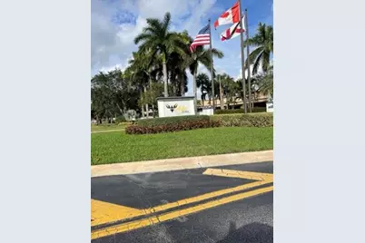 483 S Cortez Drive Circle, Margate, FL 33068 - Photo 10