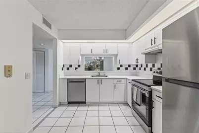 900 SW 142nd Avenue #213L, Pembroke Pines, FL 33027 - Photo 10