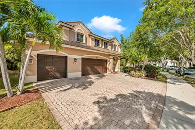 1551 Blue Jay Circle, Weston, FL 33327 - Photo 2