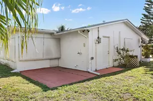 4929 NW 53rd St, Tamarac, FL 33319 - Photo 8