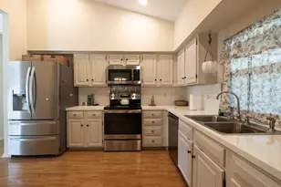10195 Greentrail Dr, Boynton Beach, FL 33436 - Photo 16