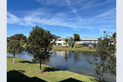 9843 Nob Hill Lane #9843, Sunrise, FL 33351 - Photo 2