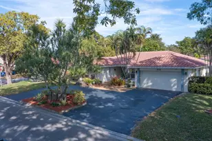 115 SW 97th Terrace, Coral Springs, FL 33071 - Photo 2