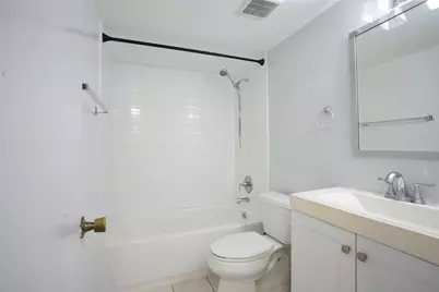 3400 Foxcroft Road #310, Miramar, FL 33025 - Photo 6