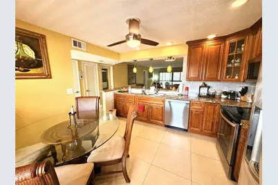 271 S Hollybrook Drive #205, Pembroke Pines, FL 33025 - Photo 2