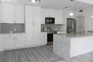 4200 Hillcrest Dr, Hollywood, FL 33021 - Photo 10