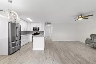 347 Capri H, Delray Beach, FL 33484 - Photo 4